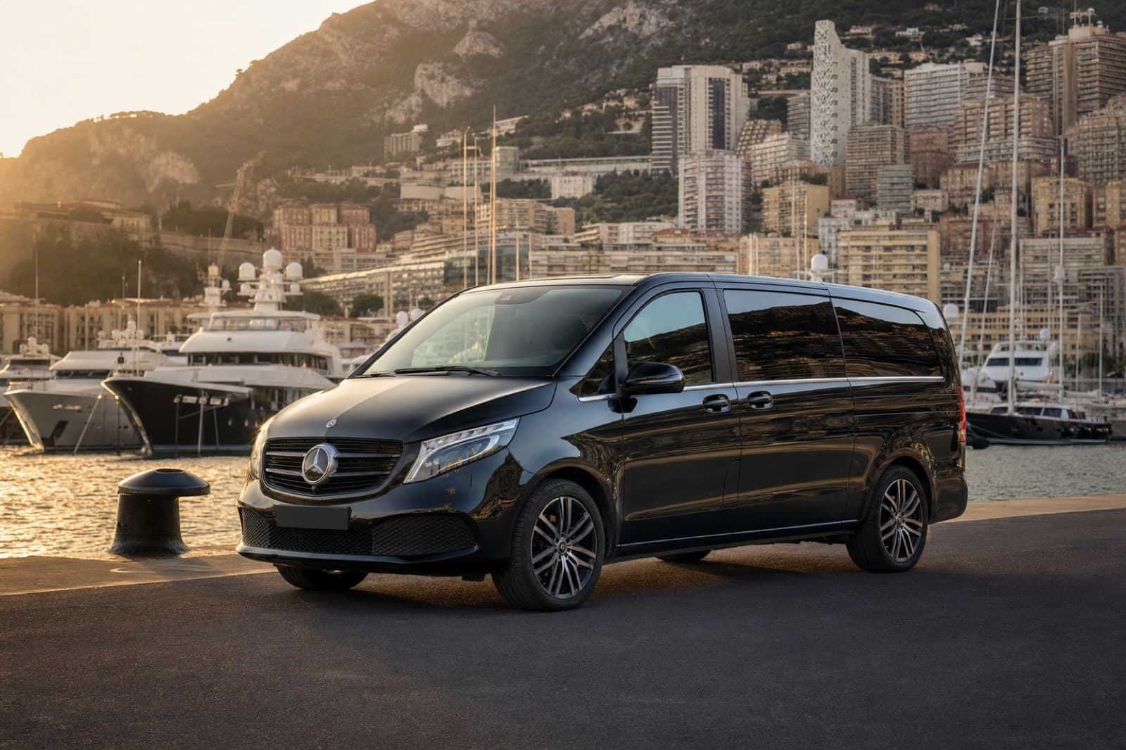 Mercedes Classe V — chauffeur privé Monaco Yacht Show Port Hercule